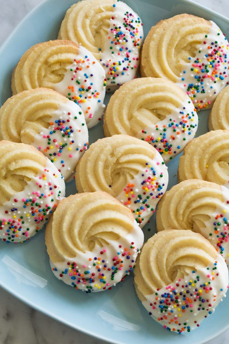 White Chocolate ONLY dipped.