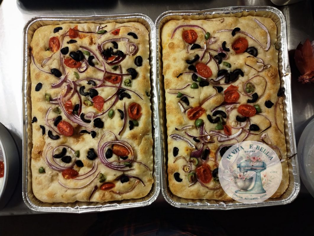 Focaccia with Onion, olive, tomatos - Image 4