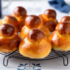 Briosce co Tuppo – Sicilian Sweet Brioche.