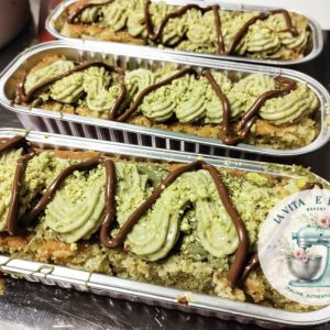 pistachio mini cake. Close up.