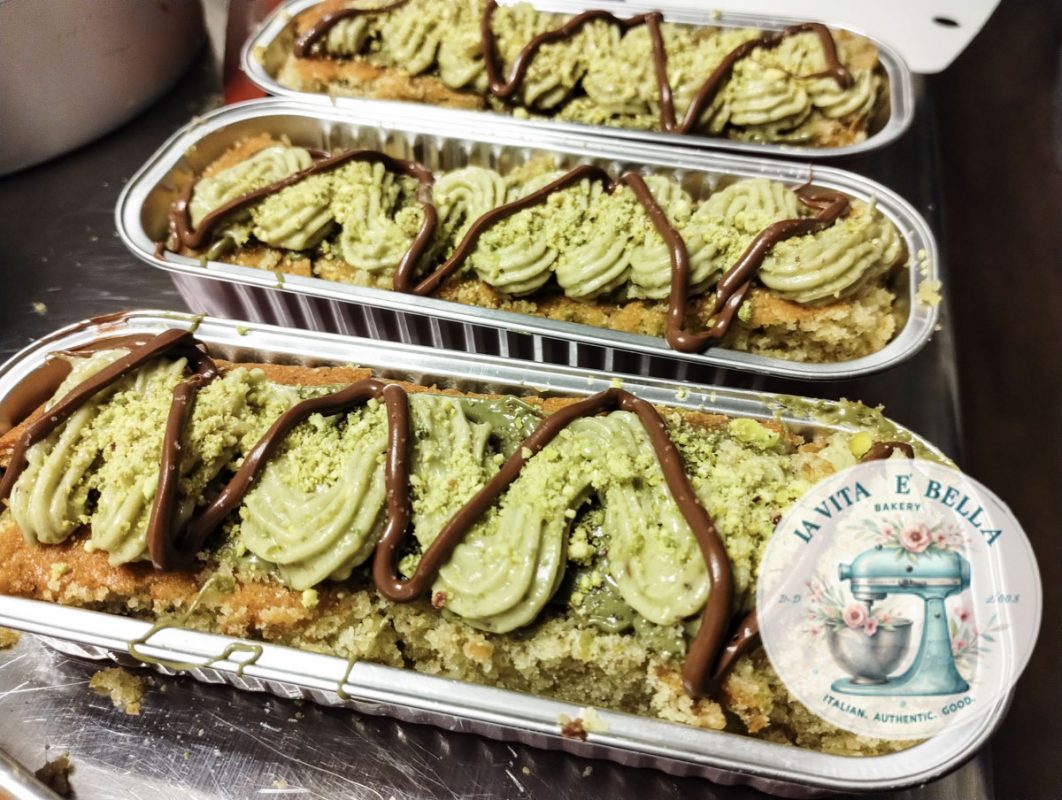 pistachio mini cake. Close up.